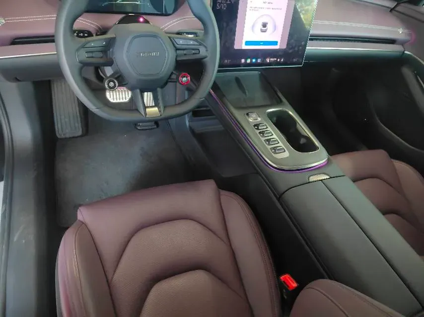 2024 MI SU7 BEV 101KWH,autocango,china used car exporter,china ev exporter,chinese used car exporter,chinese used ev exporter