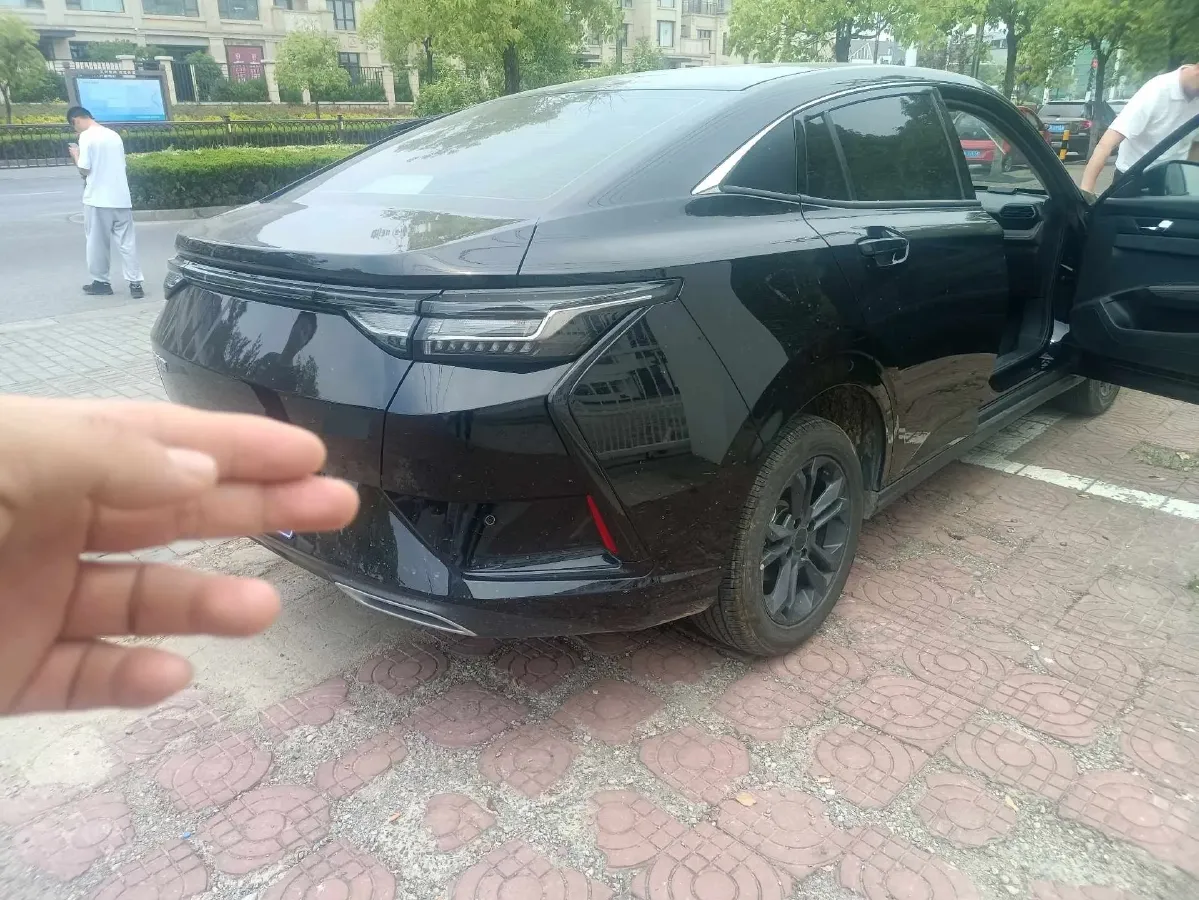 2024 DongFeng Aeolus YiXuan 1.5L 125HP L4 6DCT,autocango,china used car exporter,china ev exporter,chinese used car exporter,chinese used ev exporter
