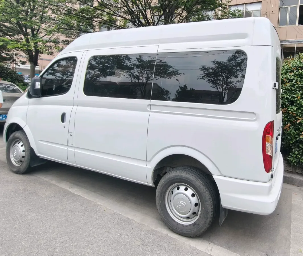 2019 MAXUS XinTu V80 2.0T 139HP L4 6MT,autocango,china used car exporter,china ev exporter,chinese used car exporter,chinese used ev exporter
