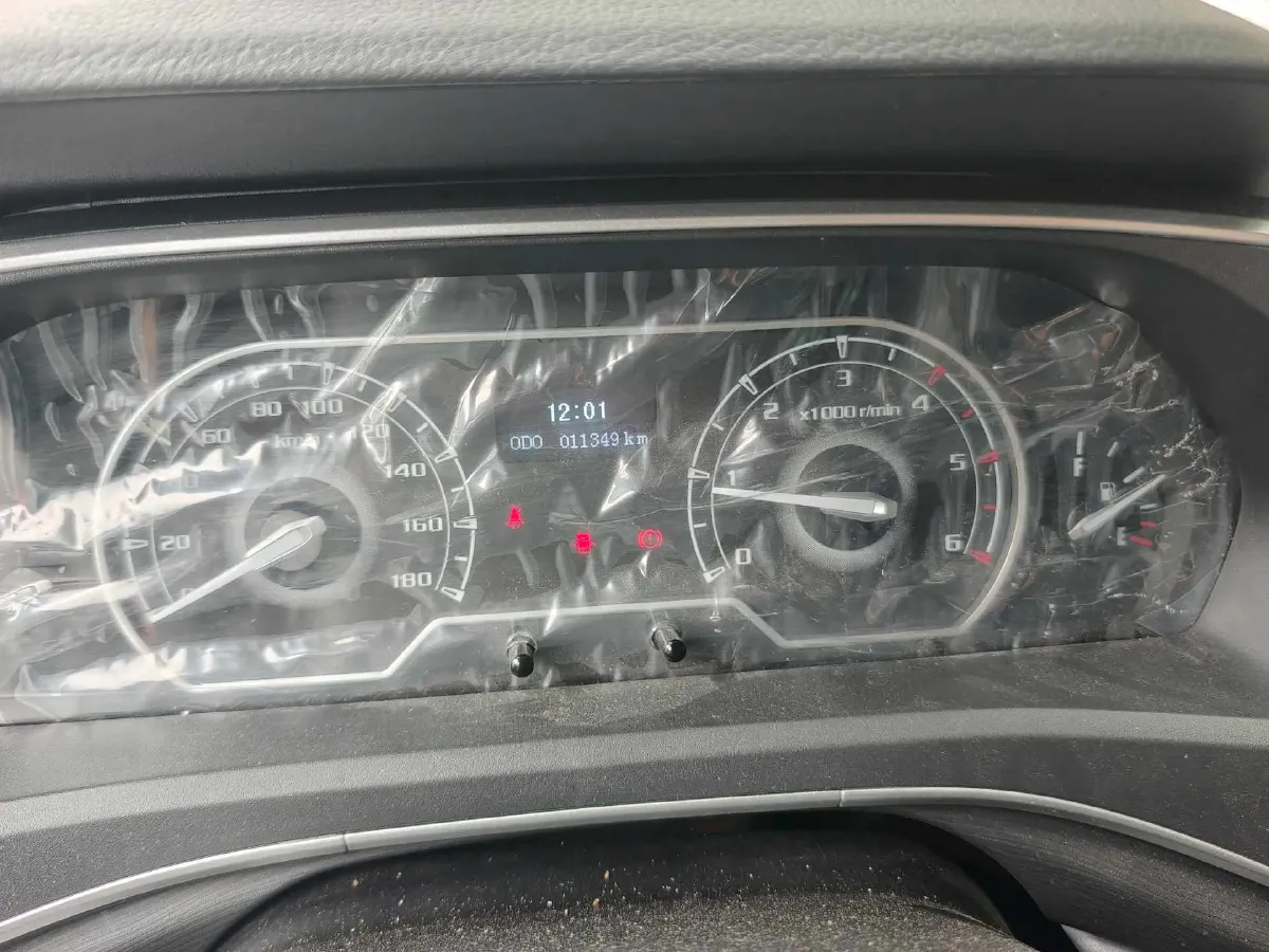2019 MAXUS XinTu V80 2.0T 139HP L4 6MT,autocango,china used car exporter,china ev exporter,chinese used car exporter,chinese used ev exporter