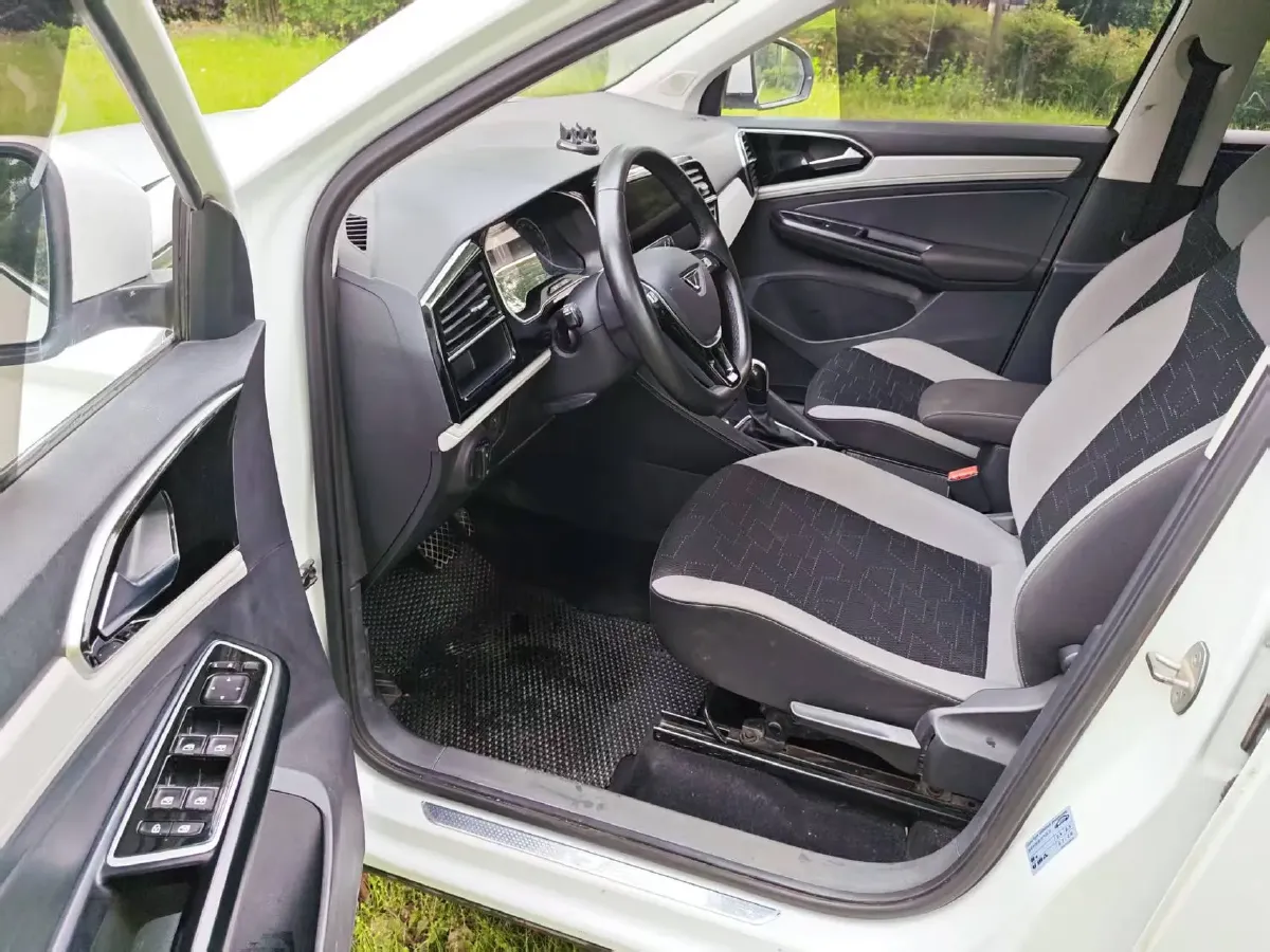 2023 Jetta VS7 1.4T 150HP L4 6AT,autocango,china used car exporter,china ev exporter,chinese used car exporter,chinese used ev exporter
