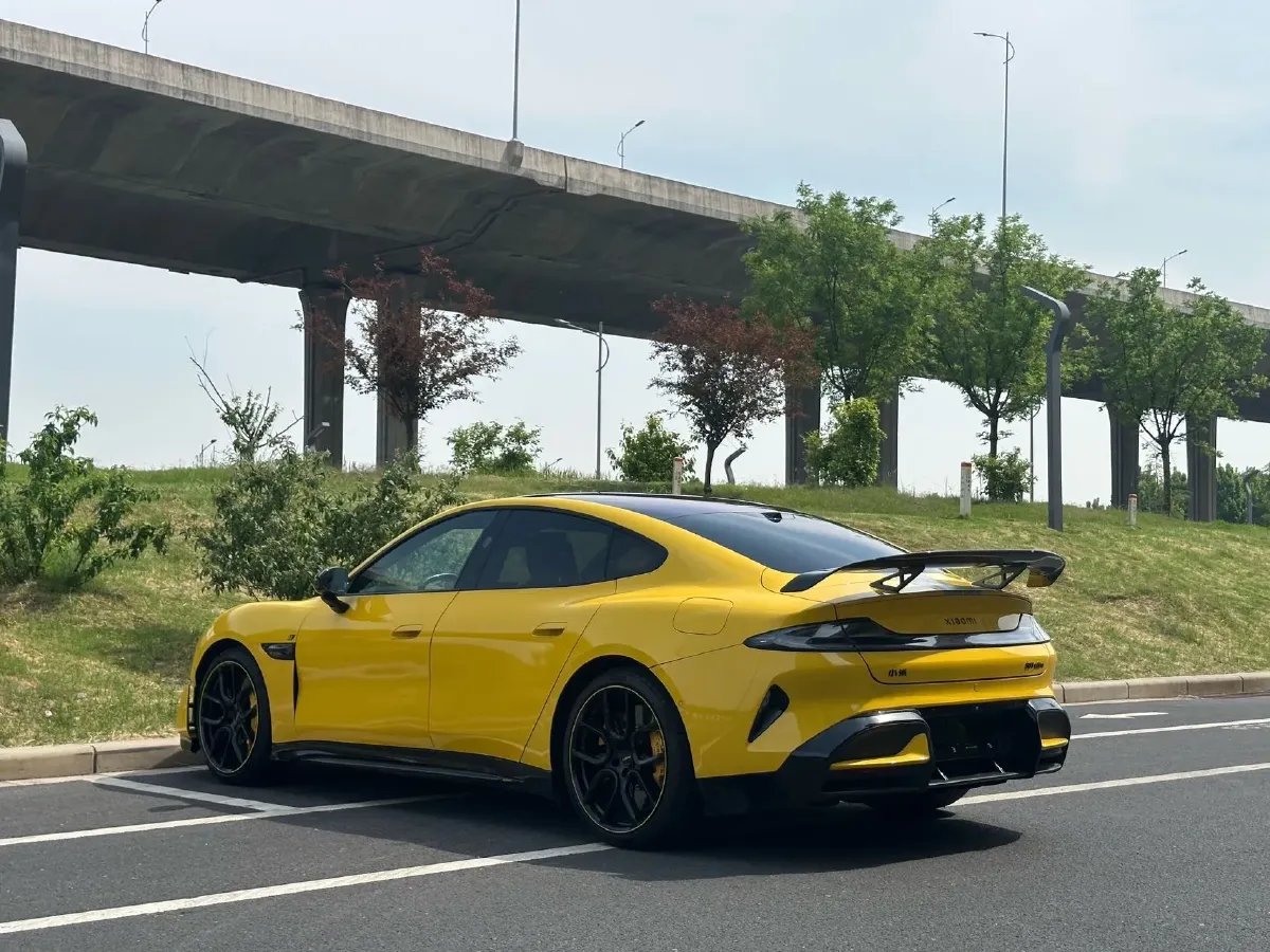 2025 MI SU7 Ultra BEV 93.7KWH,autocango,china used car exporter,china ev exporter,chinese used car exporter,chinese used ev exporter