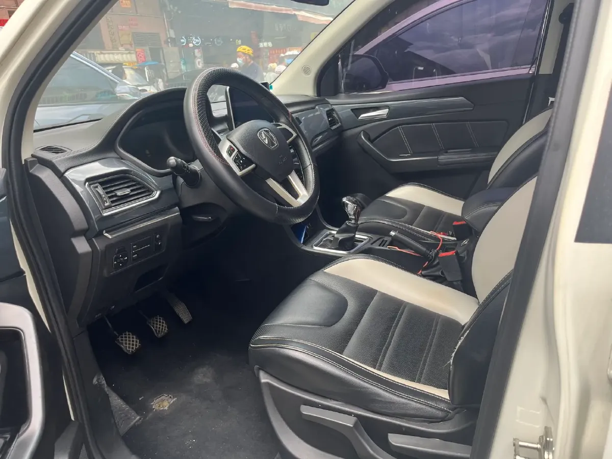 2017 BAIC WeiWang M50F 1.5L 116HP L4 5MT,autocango,china used car exporter,china ev exporter,chinese used car exporter,chinese used ev exporter