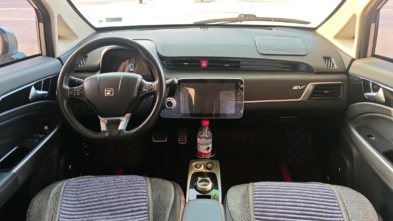2018 Zotye T300 BEV 42.7KWH,autocango,china used car exporter,china ev exporter,chinese used car exporter,chinese used ev exporter