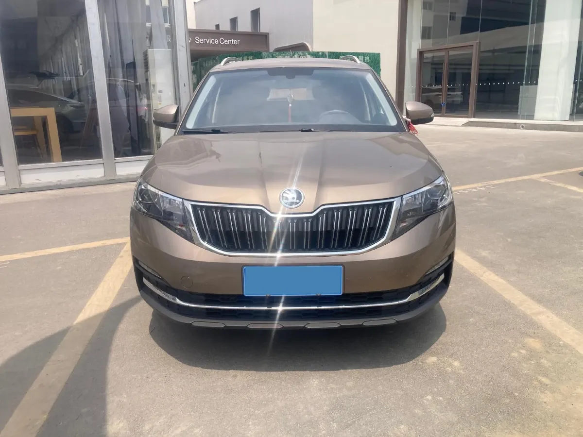 2020 Skoda Kamiq 1.2T 116HP L4 7DCT,autocango,china used car exporter,china ev exporter,chinese used car exporter,chinese used ev exporter