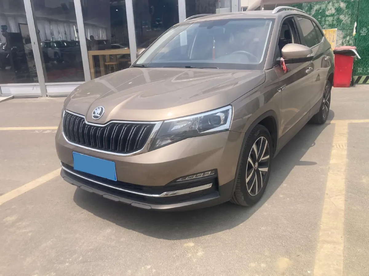 2020 Skoda Kamiq 1.2T 116HP L4 7DCT,autocango,china used car exporter,china ev exporter,chinese used car exporter,chinese used ev exporter
