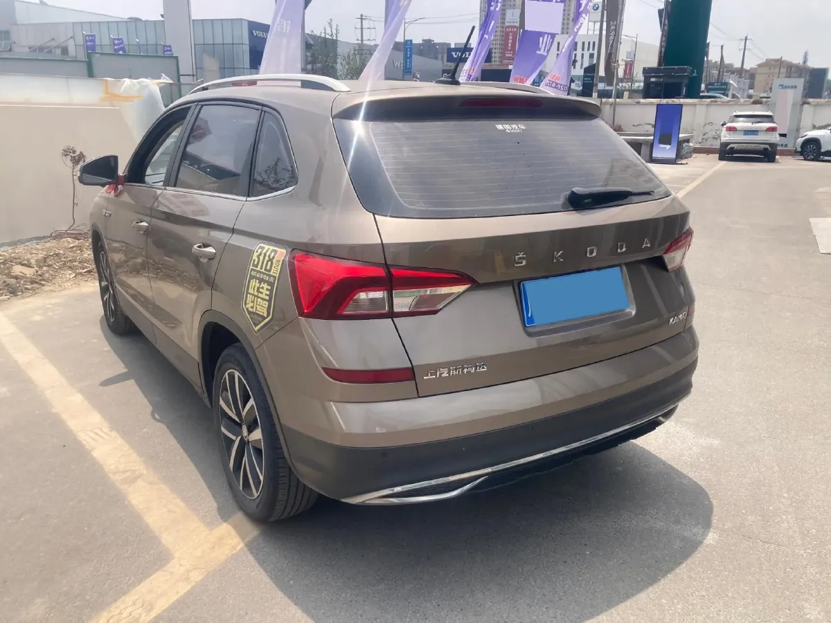 2020 Skoda Kamiq 1.2T 116HP L4 7DCT,autocango,china used car exporter,china ev exporter,chinese used car exporter,chinese used ev exporter