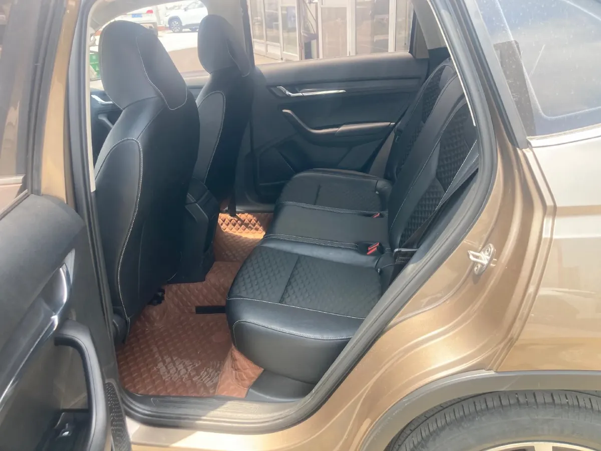 2020 Skoda Kamiq 1.2T 116HP L4 7DCT,autocango,china used car exporter,china ev exporter,chinese used car exporter,chinese used ev exporter