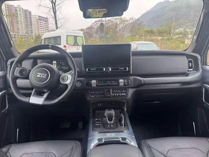 2024 212 212 T01 2.0T 252HP L4 8AT,autocango,china used car exporter,china ev exporter,chinese used car exporter,chinese used ev exporter