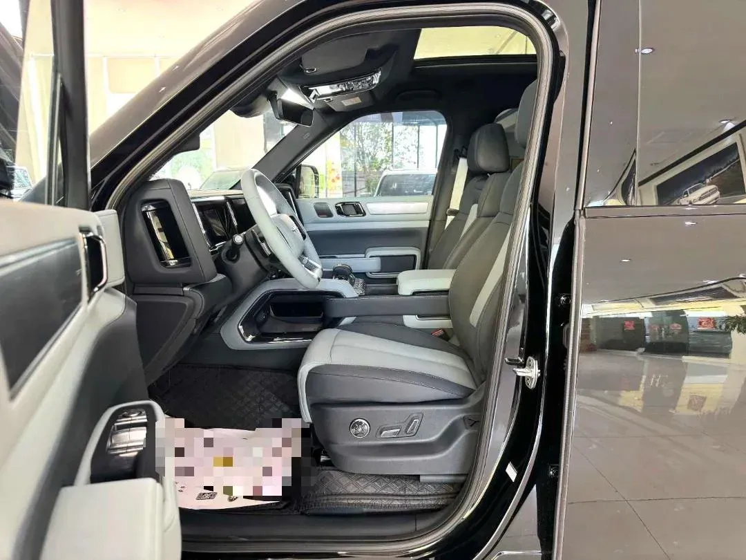 2025 FangChengBao Bao 5 1.5T 194HP L4 E-CVT PHEV,autocango,china used car exporter,china ev exporter,chinese used car exporter,chinese used ev exporter