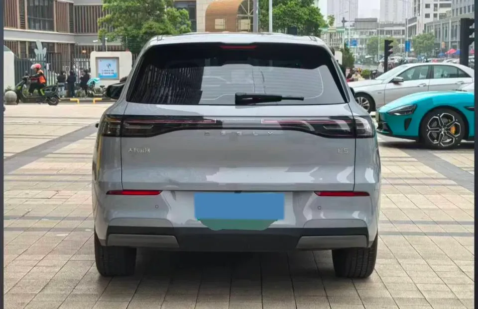 2024 LanDian E5 1.5L 110HP L4 E-CVT PHEV 17.52KWH,autocango,china used car exporter,china ev exporter,chinese used car exporter,chinese used ev exporter