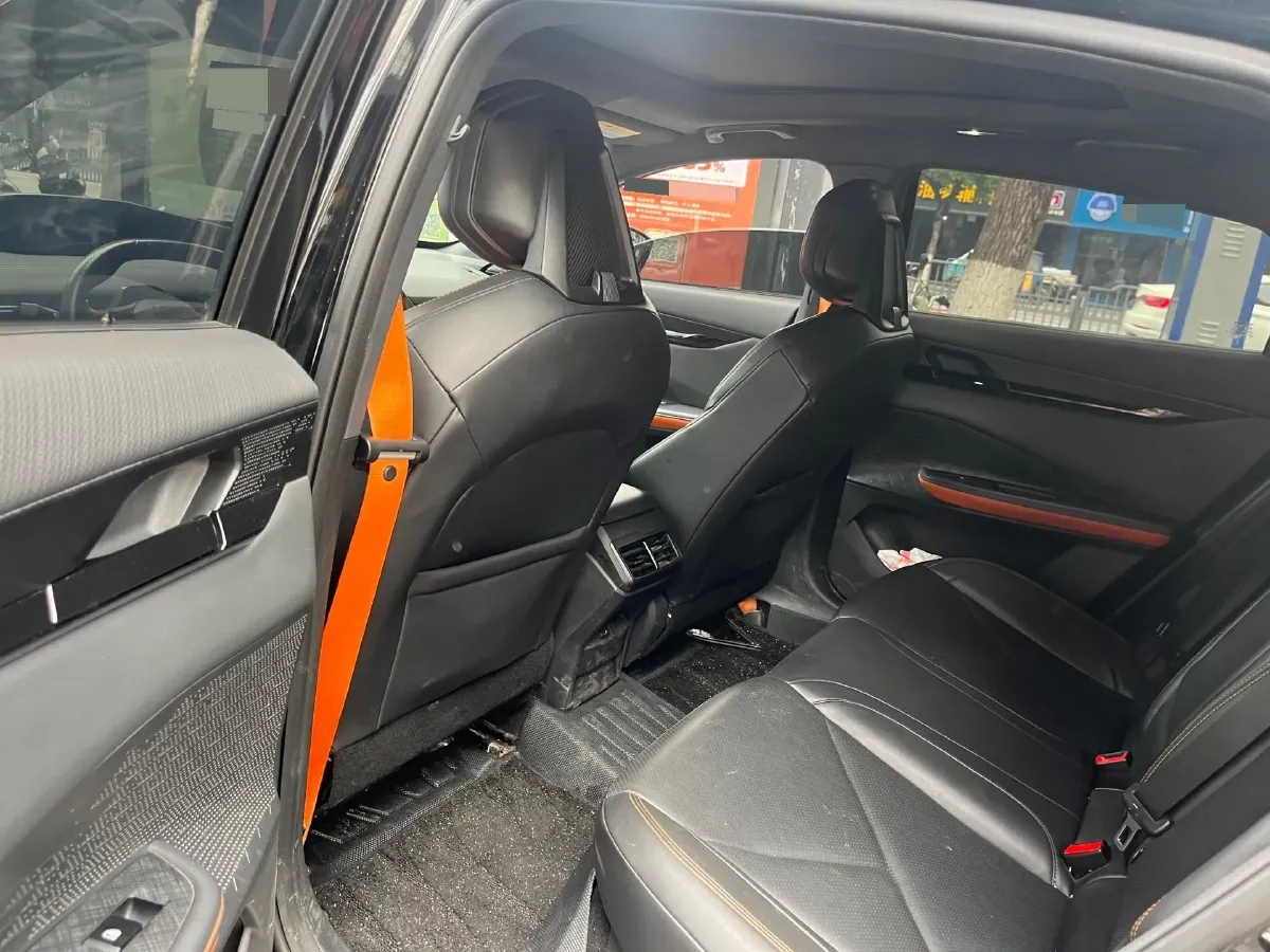 2022 ChangAn UNI-V 1.5T 188HP L4 7DCT,autocango,china used car exporter,china ev exporter,chinese used car exporter,chinese used ev exporter