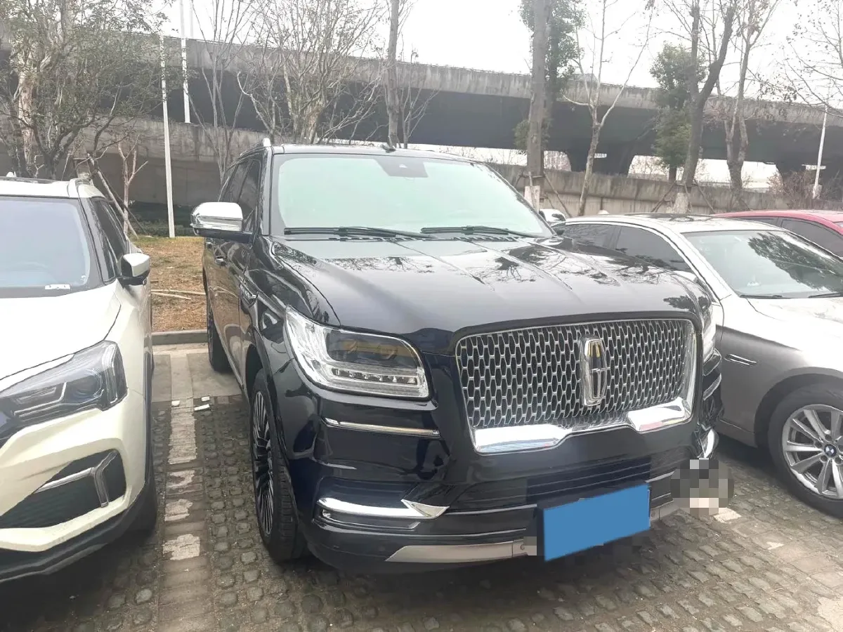 2020 Lincoln Navigator 3.5T 388HP V6 10AT,autocango,china used car exporter,china ev exporter,chinese used car exporter,chinese used ev exporter