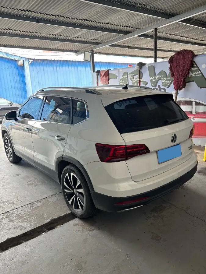 2019 MINI MINI 1.5T 102HP L3 7DCT,autocango,china used car exporter,china ev exporter,chinese used car exporter,chinese used ev exporter