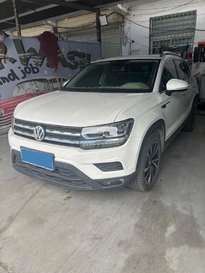 2019 MINI MINI 1.5T 102HP L3 7DCT,autocango,china used car exporter,china ev exporter,chinese used car exporter,chinese used ev exporter