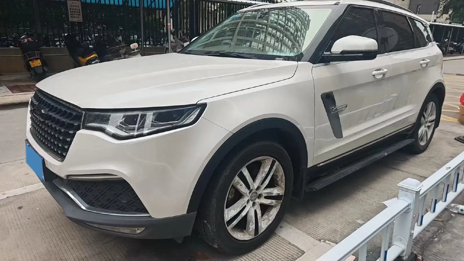 2017 Zotye T700 1.8T 177HP L4 6DCT,autocango,china used car exporter,china ev exporter,chinese used car exporter,chinese used ev exporter