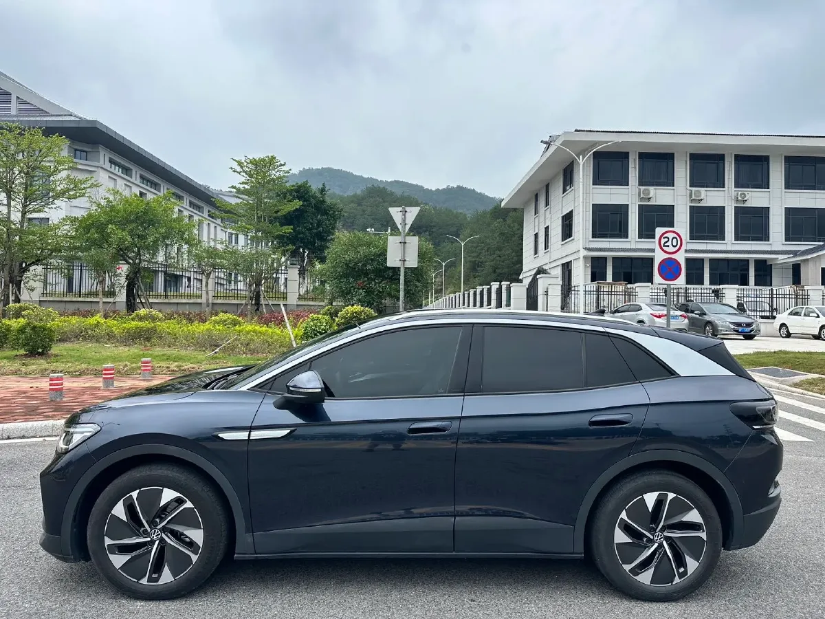 2024 Volkswagen ID.4 Crozz BEV 55.7KWH,autocango,china used car exporter,china ev exporter,chinese used car exporter,chinese used ev exporter