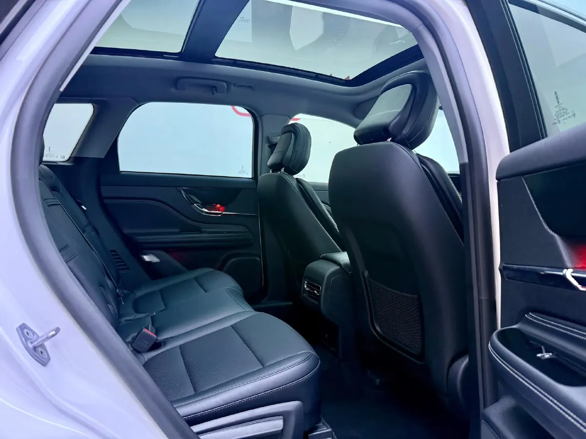 2021 Lincoln Corsair 2.0T 245HP L4 8AT,autocango,china used car exporter,china ev exporter,chinese used car exporter,chinese used ev exporter