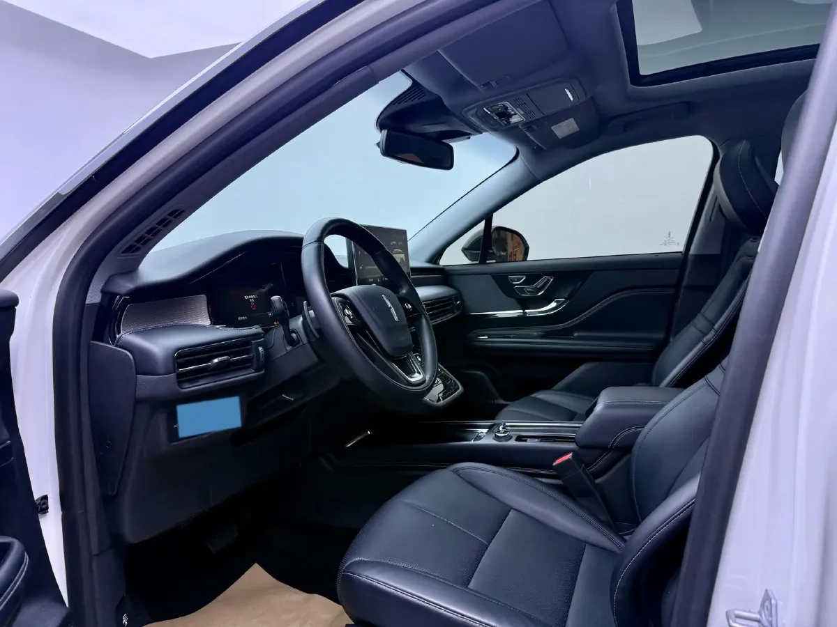 2021 Lincoln Corsair 2.0T 245HP L4 8AT,autocango,china used car exporter,china ev exporter,chinese used car exporter,chinese used ev exporter