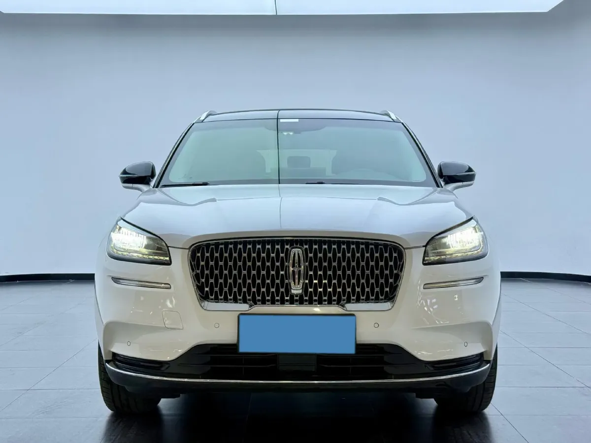 2021 Lincoln Corsair 2.0T 245HP L4 8AT,autocango,china used car exporter,china ev exporter,chinese used car exporter,chinese used ev exporter