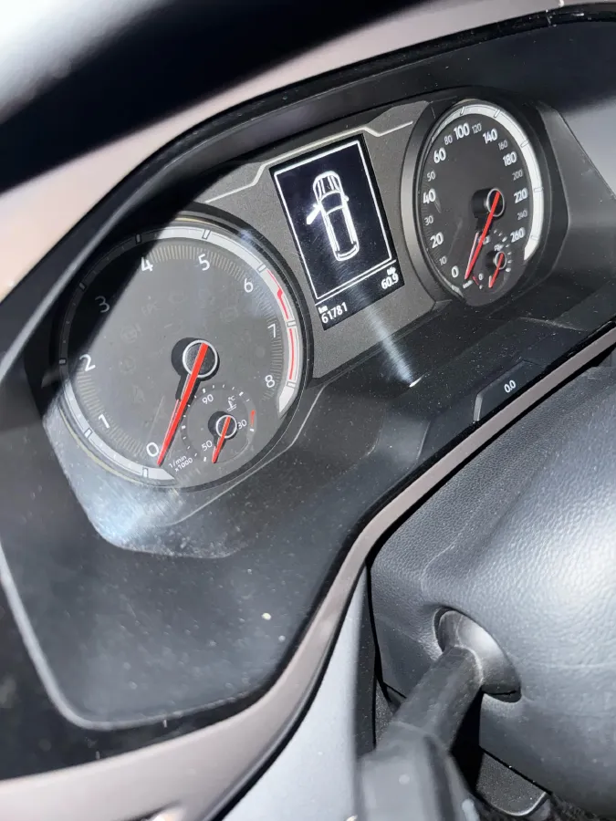 2019 MINI MINI 1.5T 102HP L3 7DCT,autocango,china used car exporter,china ev exporter,chinese used car exporter,chinese used ev exporter