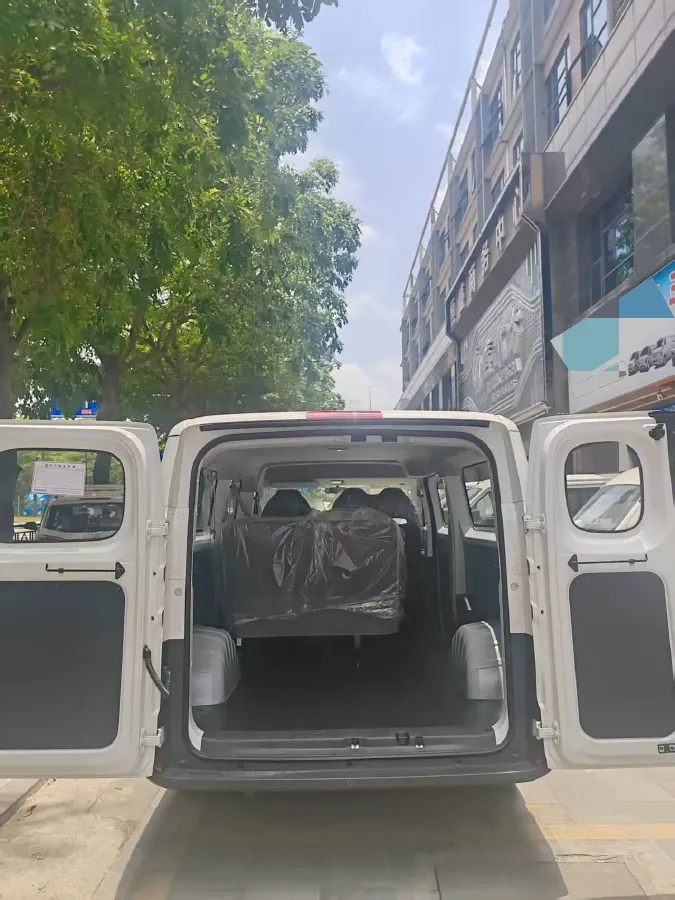 2025 MAXUS XinTu V70 2.0T 150HP L4 9AT,autocango,china used car exporter,china ev exporter,chinese used car exporter,chinese used ev exporter