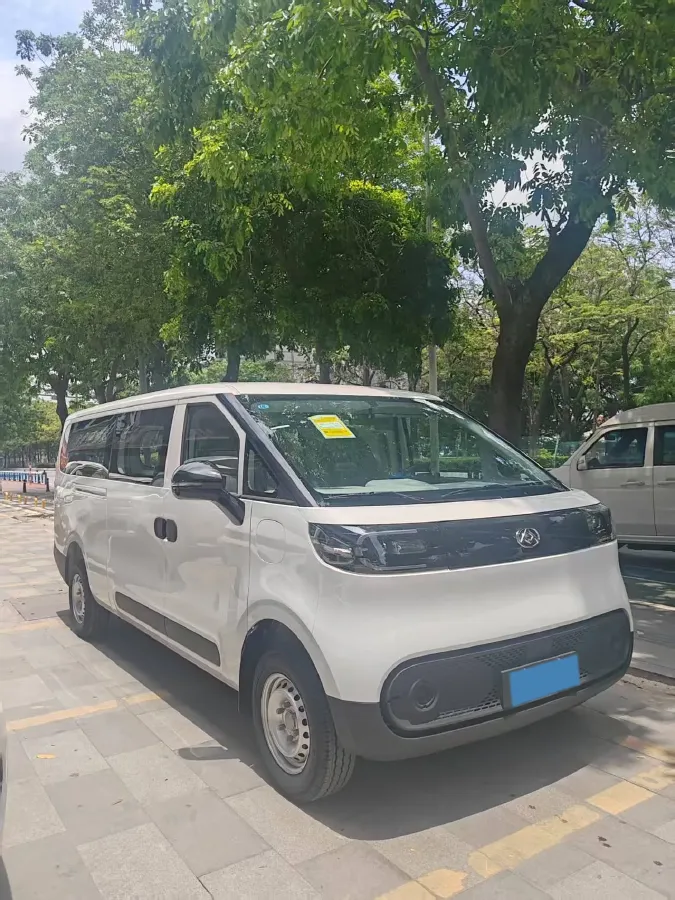 2025 MAXUS XinTu V70 2.0T 150HP L4 9AT,autocango,china used car exporter,china ev exporter,chinese used car exporter,chinese used ev exporter