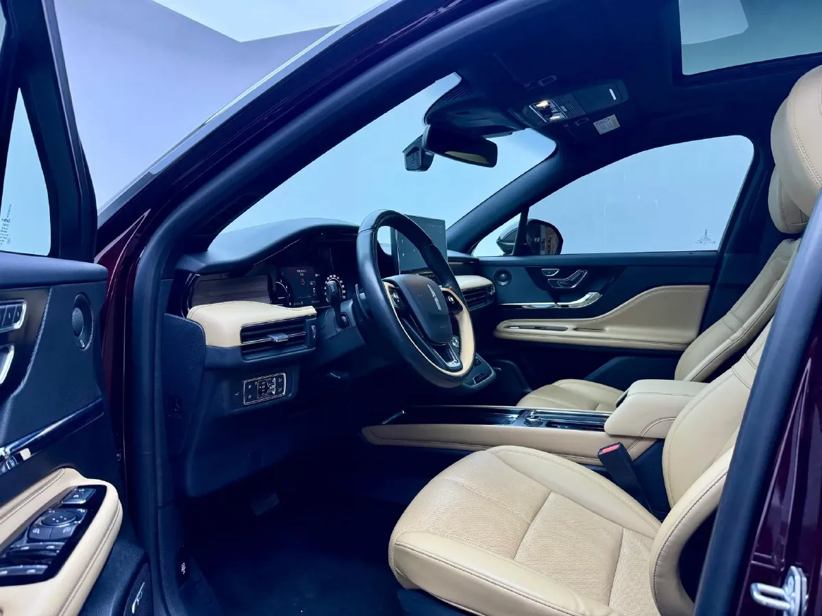 2021 Lincoln Corsair 2.0T 245HP L4 8AT,autocango,china used car exporter,china ev exporter,chinese used car exporter,chinese used ev exporter