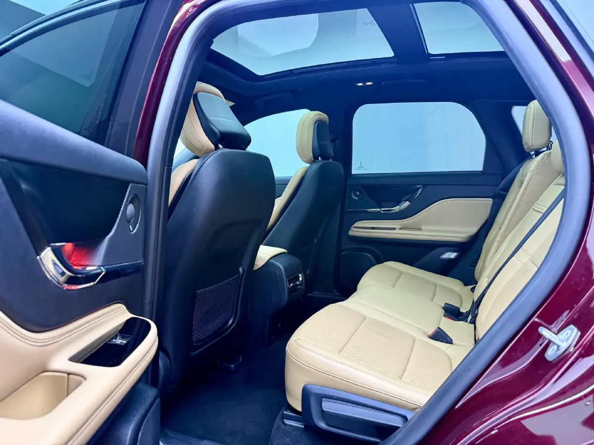 2021 Lincoln Corsair 2.0T 245HP L4 8AT,autocango,china used car exporter,china ev exporter,chinese used car exporter,chinese used ev exporter