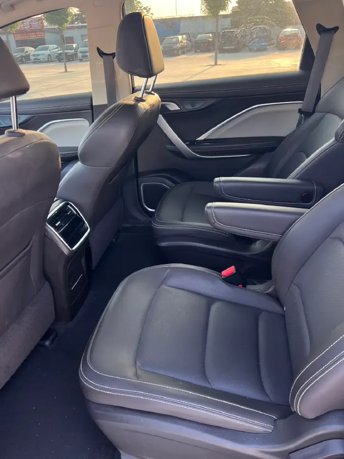 2021 Geely JiaJi 1.8T 184HP L4 7DCT,autocango,china used car exporter,china ev exporter,chinese used car exporter,chinese used ev exporter