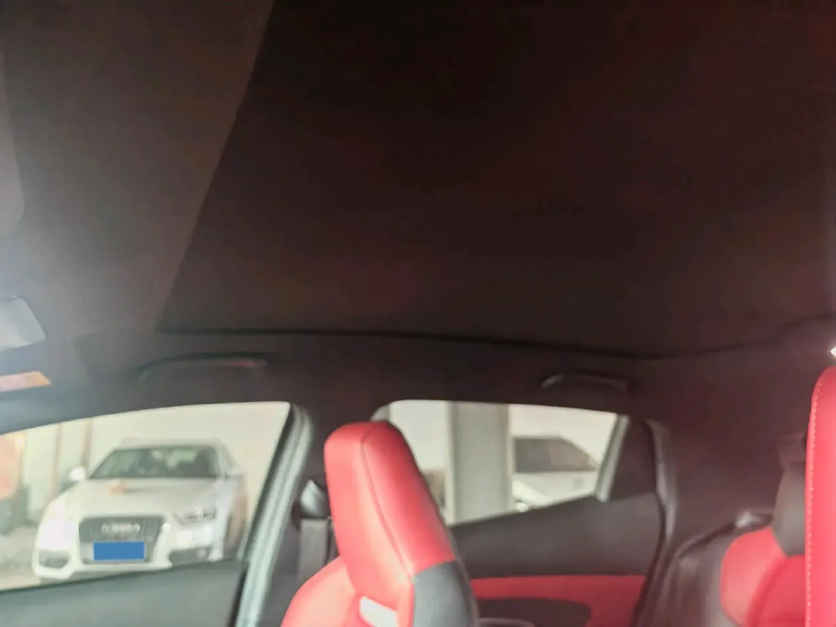 2020 ChangAn UNI-T 1.5T 180HP L4 7DCT,autocango,china used car exporter,china ev exporter,chinese used car exporter,chinese used ev exporter