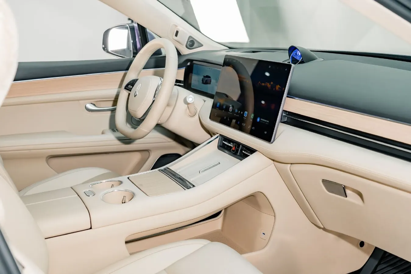 2025 AITO AITO M5 1.5T 152HP L4 REEV 42KWH,autocango,china used car exporter,china ev exporter,chinese used car exporter,chinese used ev exporter