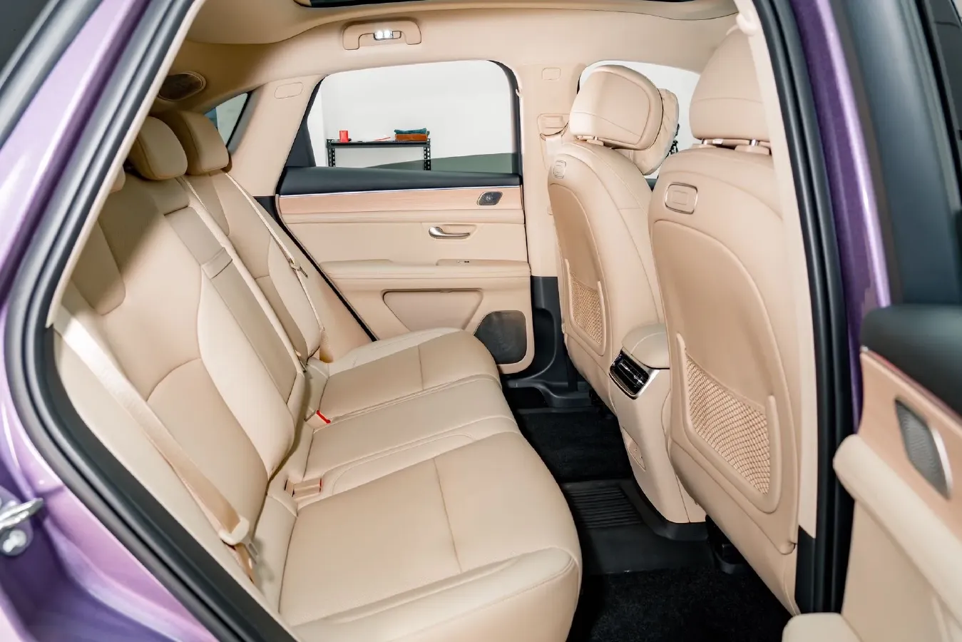 2025 AITO AITO M5 1.5T 152HP L4 REEV 42KWH,autocango,china used car exporter,china ev exporter,chinese used car exporter,chinese used ev exporter