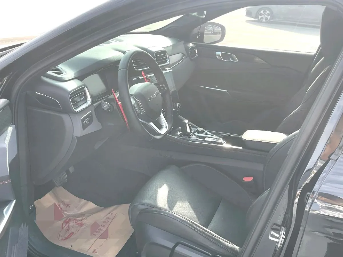 2019 Qoros 5 1.6T 197HP L4 7DCT,autocango,china used car exporter,china ev exporter,chinese used car exporter,chinese used ev exporter