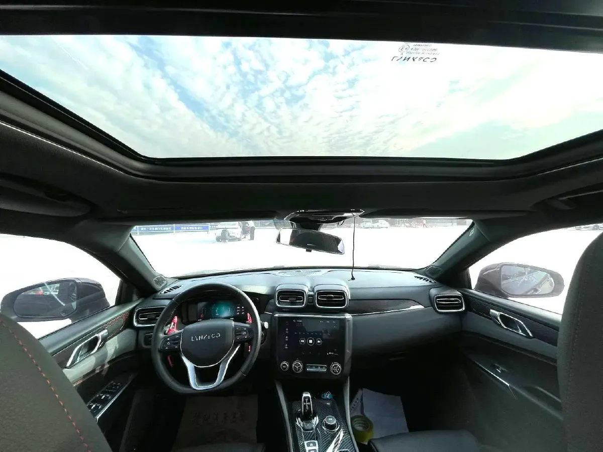 2019 Qoros 5 1.6T 197HP L4 7DCT,autocango,china used car exporter,china ev exporter,chinese used car exporter,chinese used ev exporter