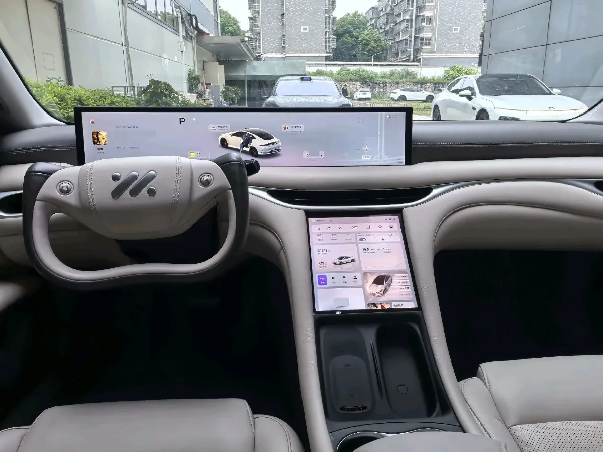2024 IM L6 BEV 75KWH,autocango,china used car exporter,china ev exporter,chinese used car exporter,chinese used ev exporter