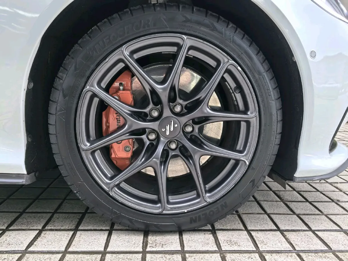2024 IM L6 BEV 75KWH,autocango,china used car exporter,china ev exporter,chinese used car exporter,chinese used ev exporter