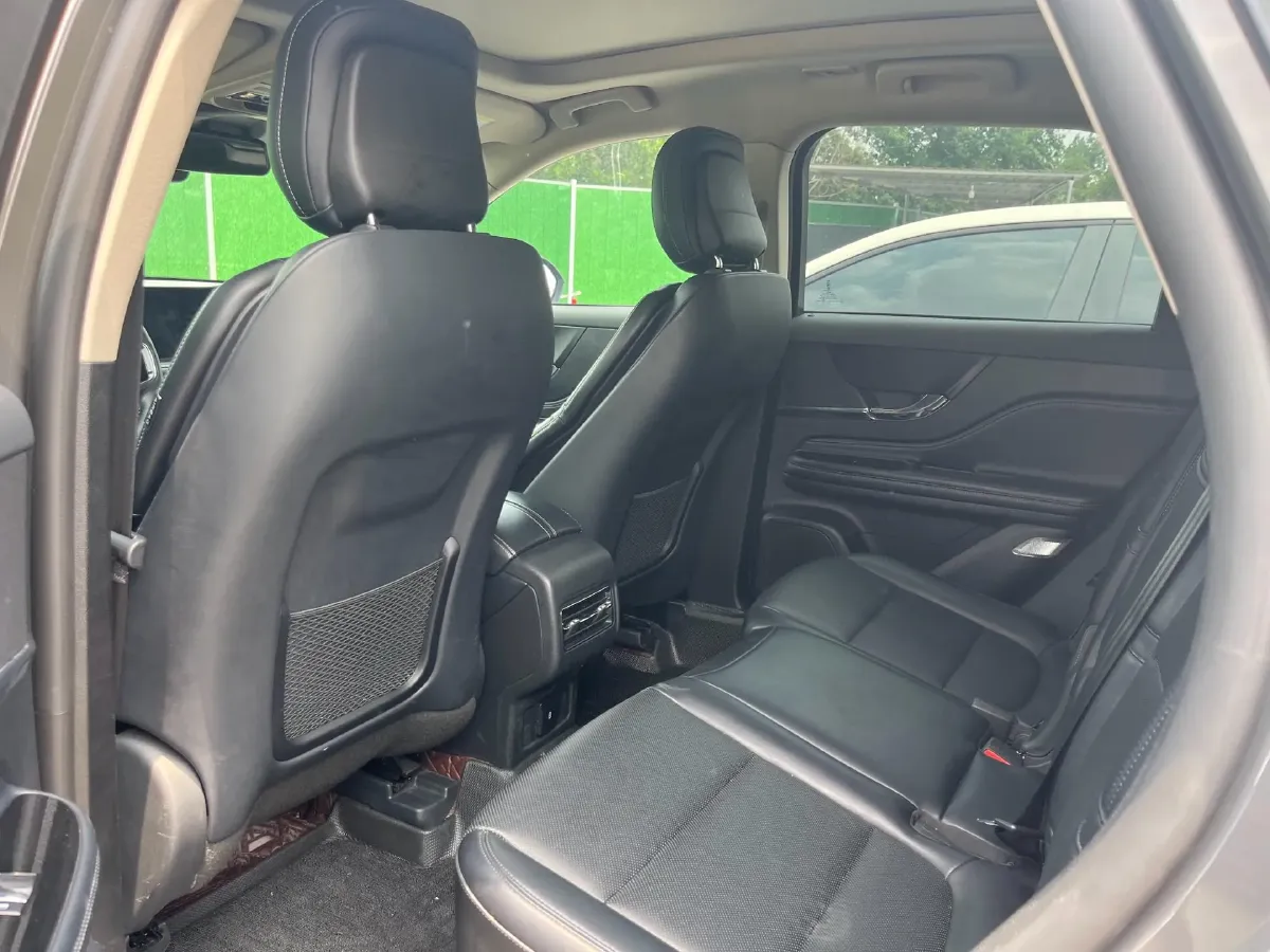 2023 Lincoln Corsair 2.0T 261HP L4 8AT,autocango,china used car exporter,china ev exporter,chinese used car exporter,chinese used ev exporter
