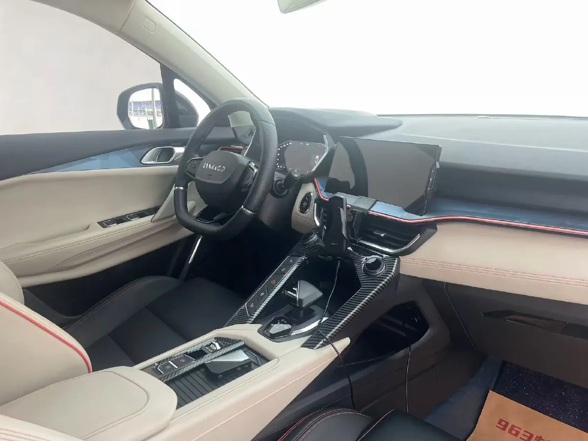 2020 LYNK&CO 06 1.5T 177HP L3 7DCT,autocango,china used car exporter,china ev exporter,chinese used car exporter,chinese used ev exporter