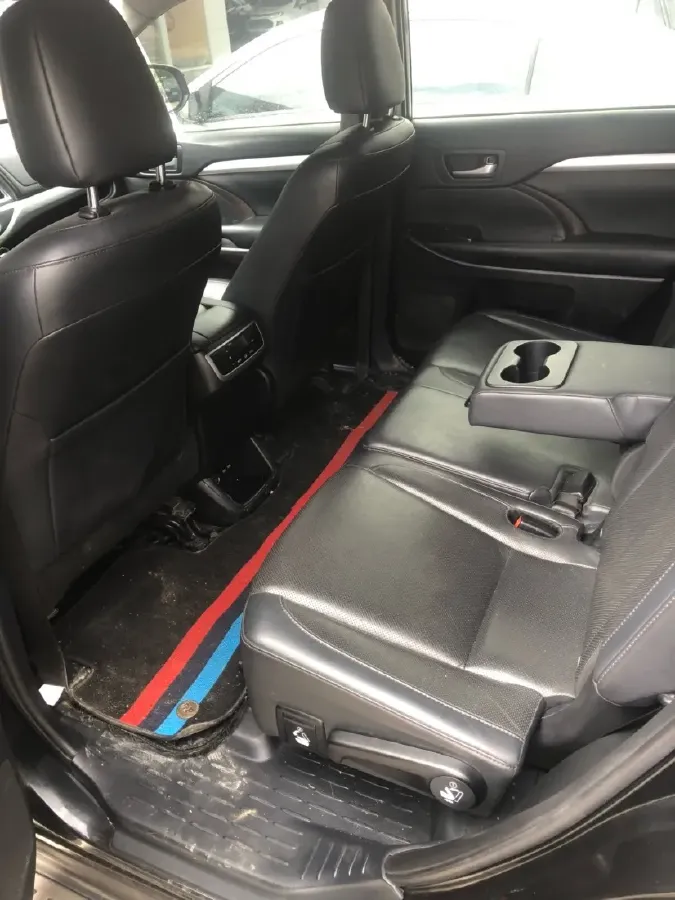 2021 Toyota Highlander 2.0T 220HP L4 6AT,autocango,china used car exporter,china ev exporter,chinese used car exporter,chinese used ev exporter