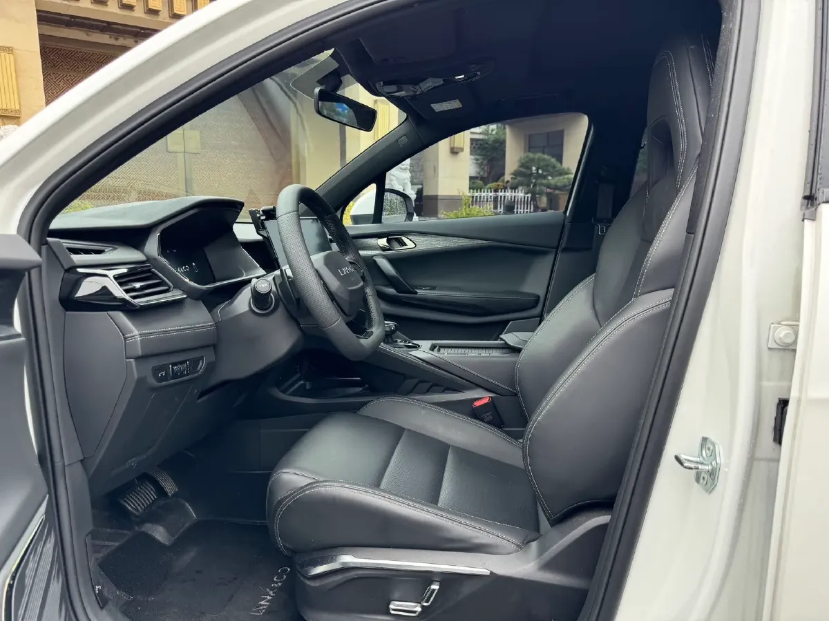 2023 LYNK&CO 06 1.5T 181HP L4 7DCT,autocango,china used car exporter,china ev exporter,chinese used car exporter,chinese used ev exporter