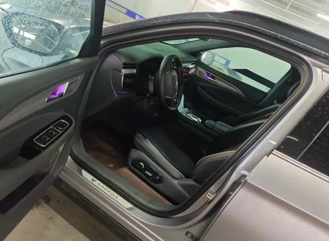 2022 ARCFOX αT BEV 65.6KWH,autocango,china used car exporter,china ev exporter,chinese used car exporter,chinese used ev exporter