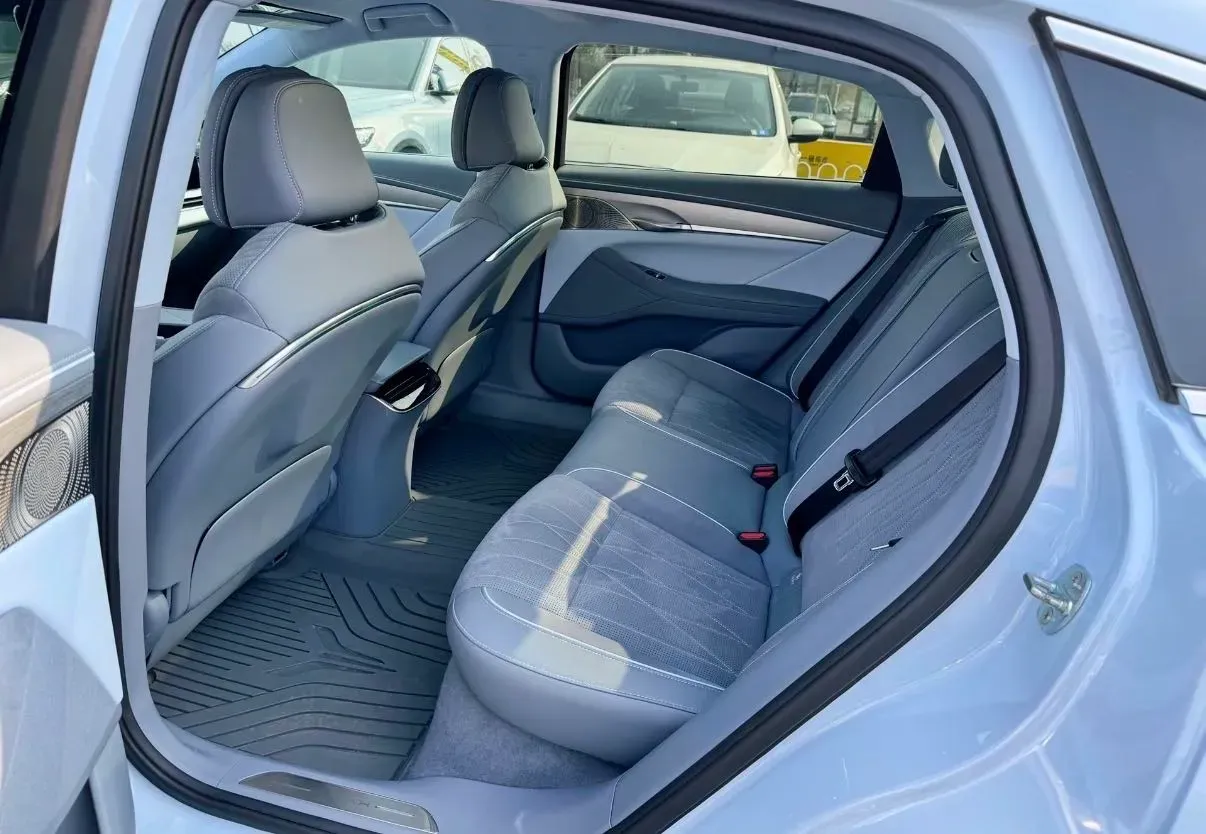 2023 Voyah ZhuiGuang BEV 82.11KWH,autocango,china used car exporter,china ev exporter,chinese used car exporter,chinese used ev exporter