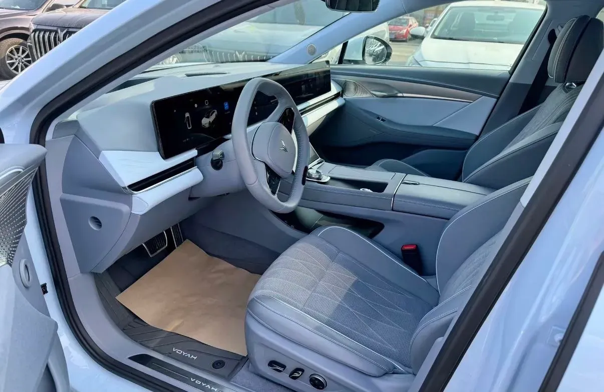 2023 Voyah ZhuiGuang BEV 82.11KWH,autocango,china used car exporter,china ev exporter,chinese used car exporter,chinese used ev exporter