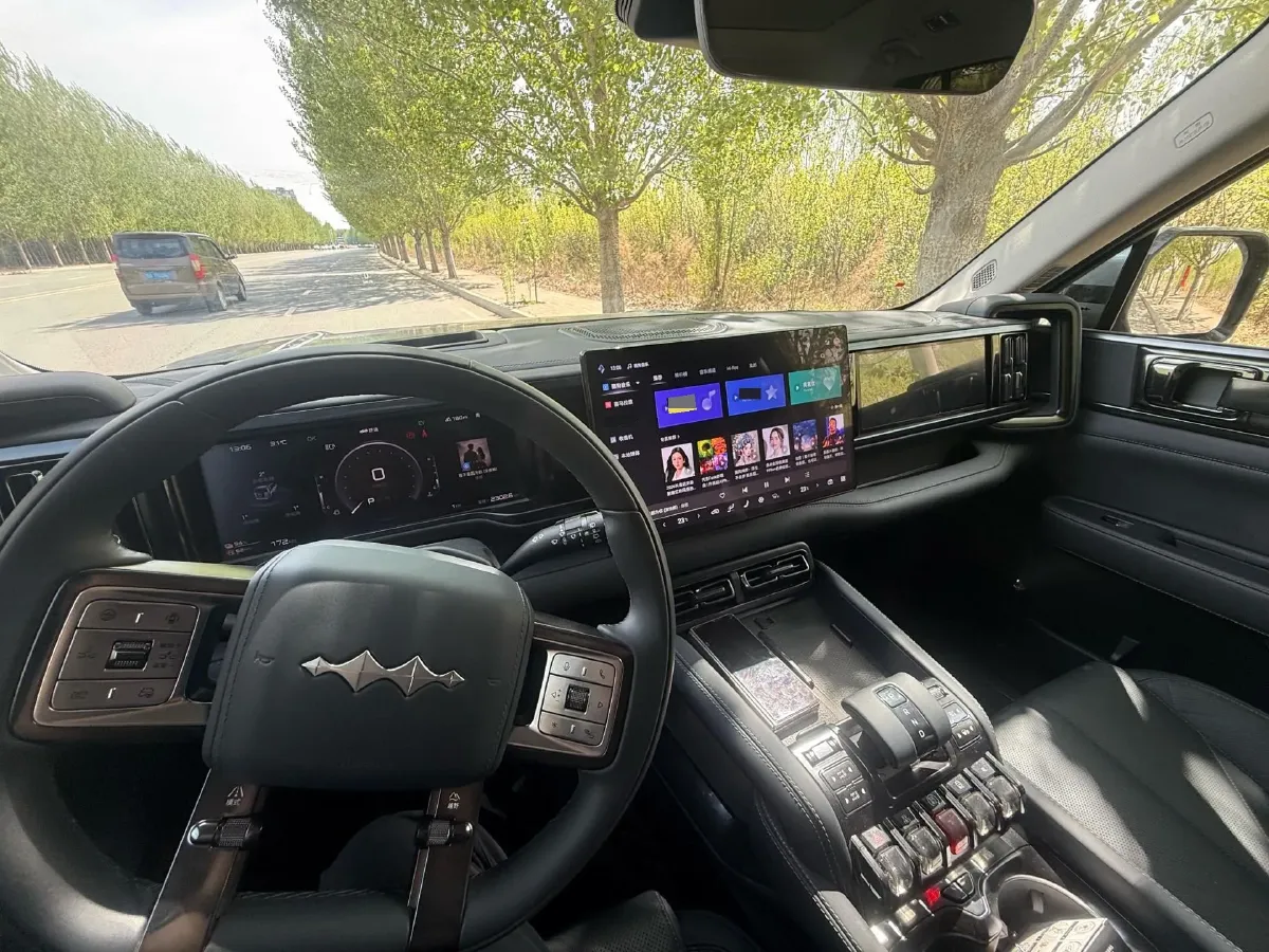 2025 FangChengBao Bao 5 1.5T 194HP L4 E-CVT PHEV,autocango,china used car exporter,china ev exporter,chinese used car exporter,chinese used ev exporter