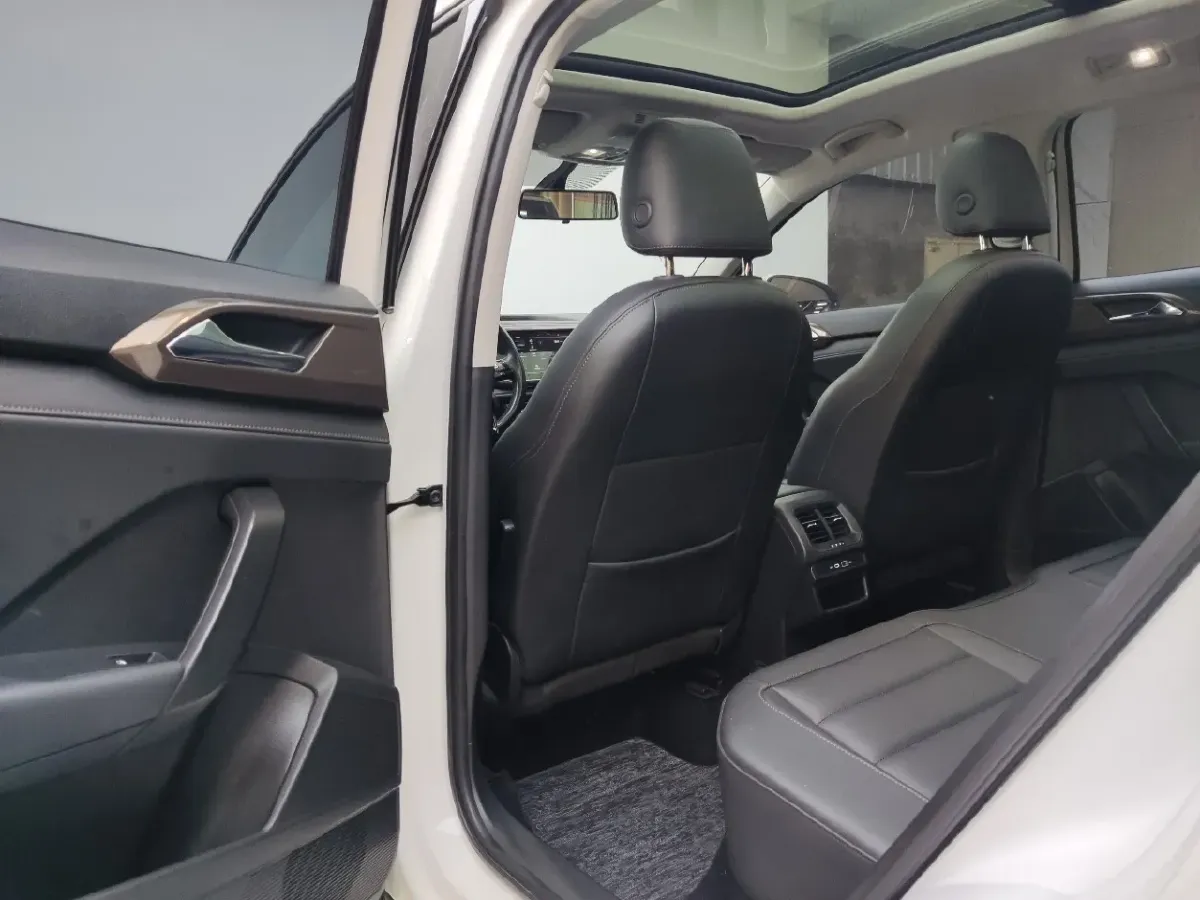 2022 Ford Transit 2.0T 202HP L4 6AT,autocango,china used car exporter,china ev exporter,chinese used car exporter,chinese used ev exporter