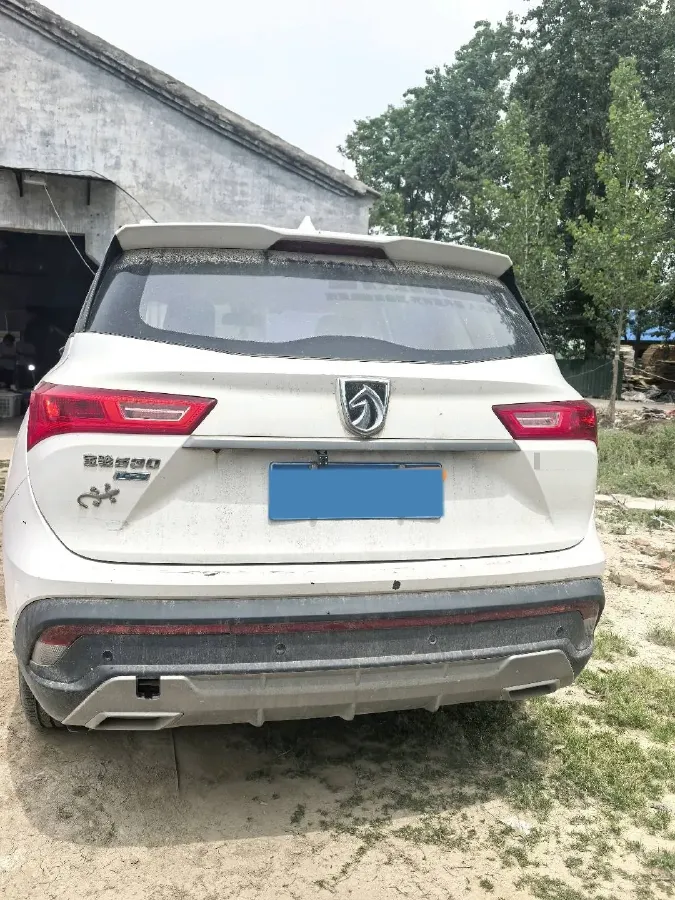 2018 BaoJun 530 1.5T 150HP L4 6MT,autocango,china used car exporter,china ev exporter,chinese used car exporter,chinese used ev exporter