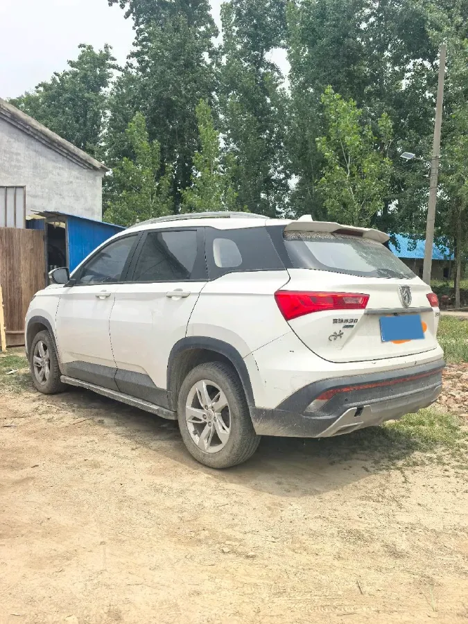 2018 BaoJun 530 1.5T 150HP L4 6MT,autocango,china used car exporter,china ev exporter,chinese used car exporter,chinese used ev exporter