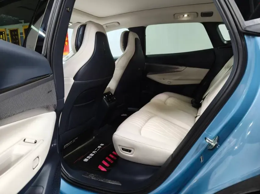 2026 LYNK&CO 08 EM-P 1.5T 163HP L4 3DHT PHEV,autocango,china used car exporter,china ev exporter,chinese used car exporter,chinese used ev exporter