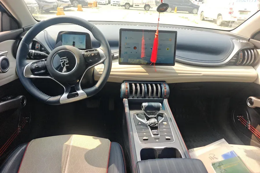 2022 Hycan Z03 BEV 64.23KWH,autocango,china used car exporter,china ev exporter,chinese used car exporter,chinese used ev exporter